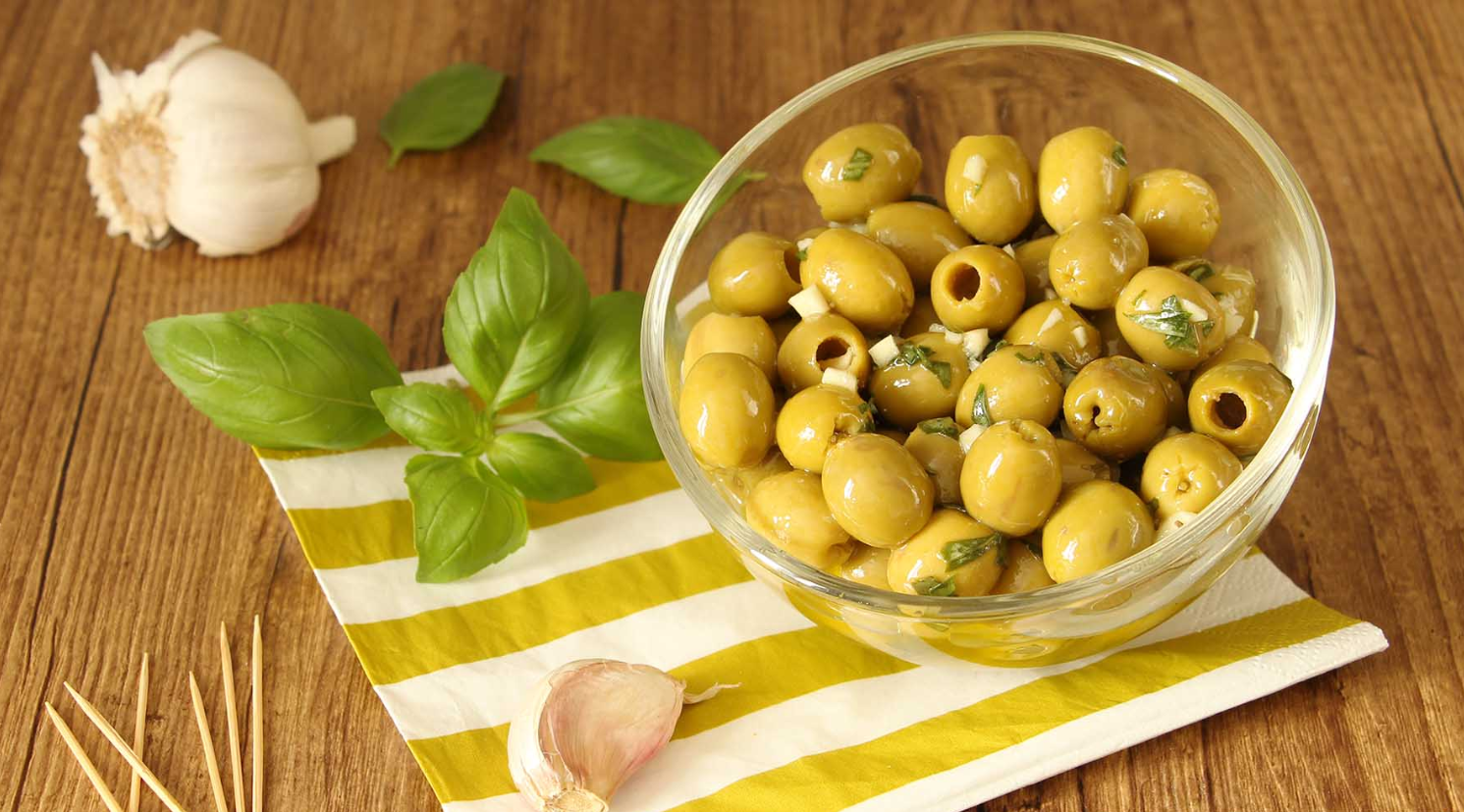 OLIVES AIL BASILIC 